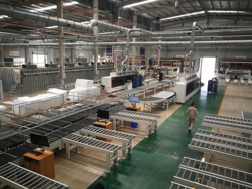 智能蝶變 四川首座5G智慧家具工廠引領(lǐng)定制家居新時速